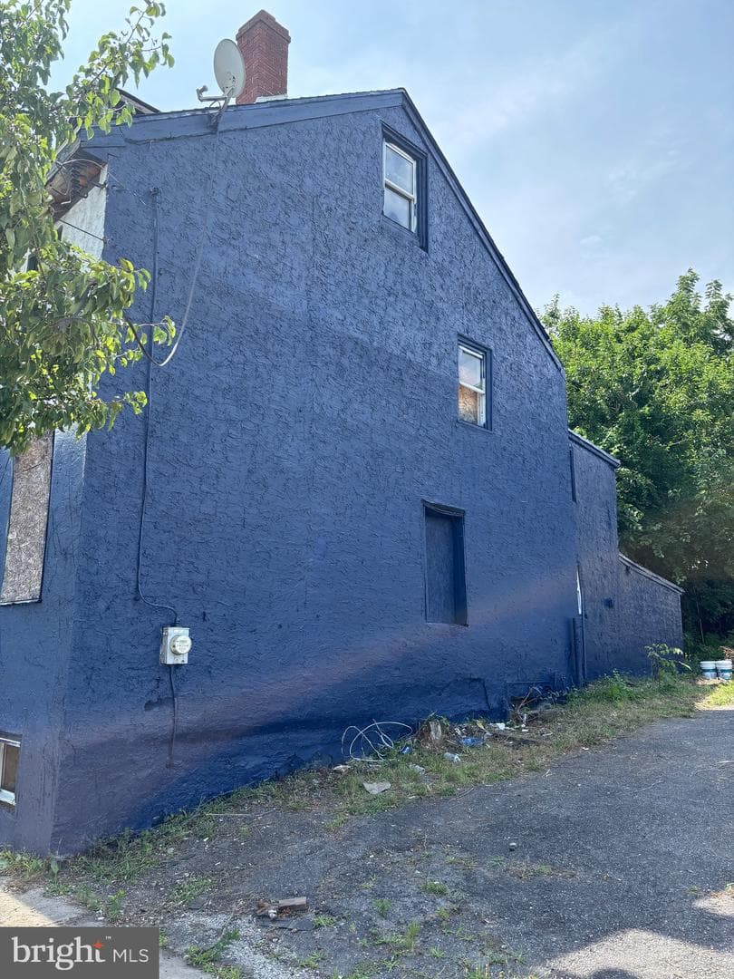 1706 W 2nd Street photo 6