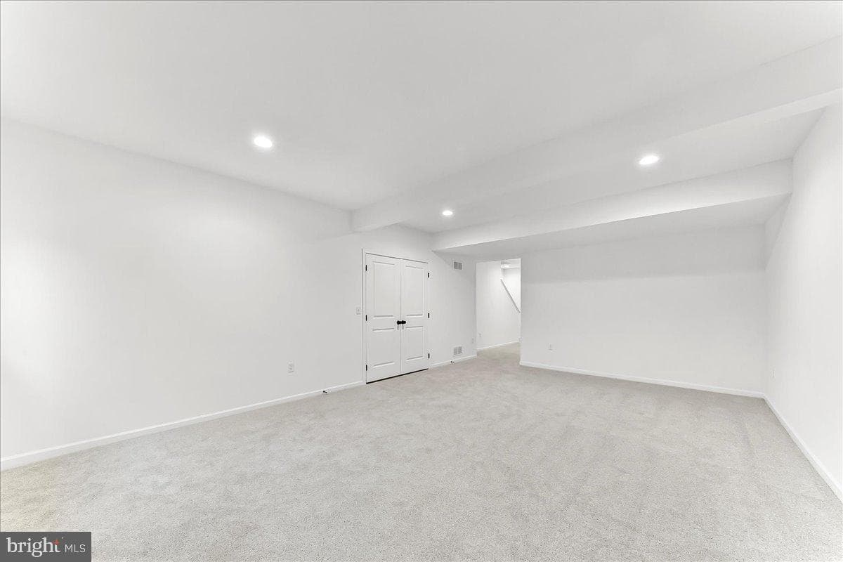 203 Chestnut Parkway photo 30