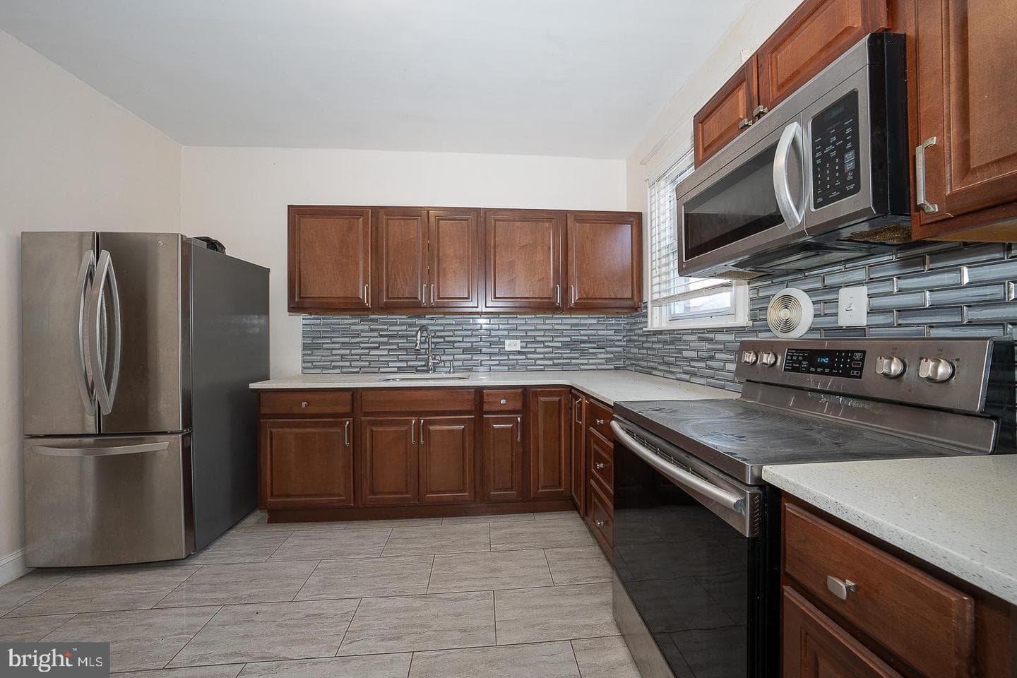 232 Copley Road photo 18
