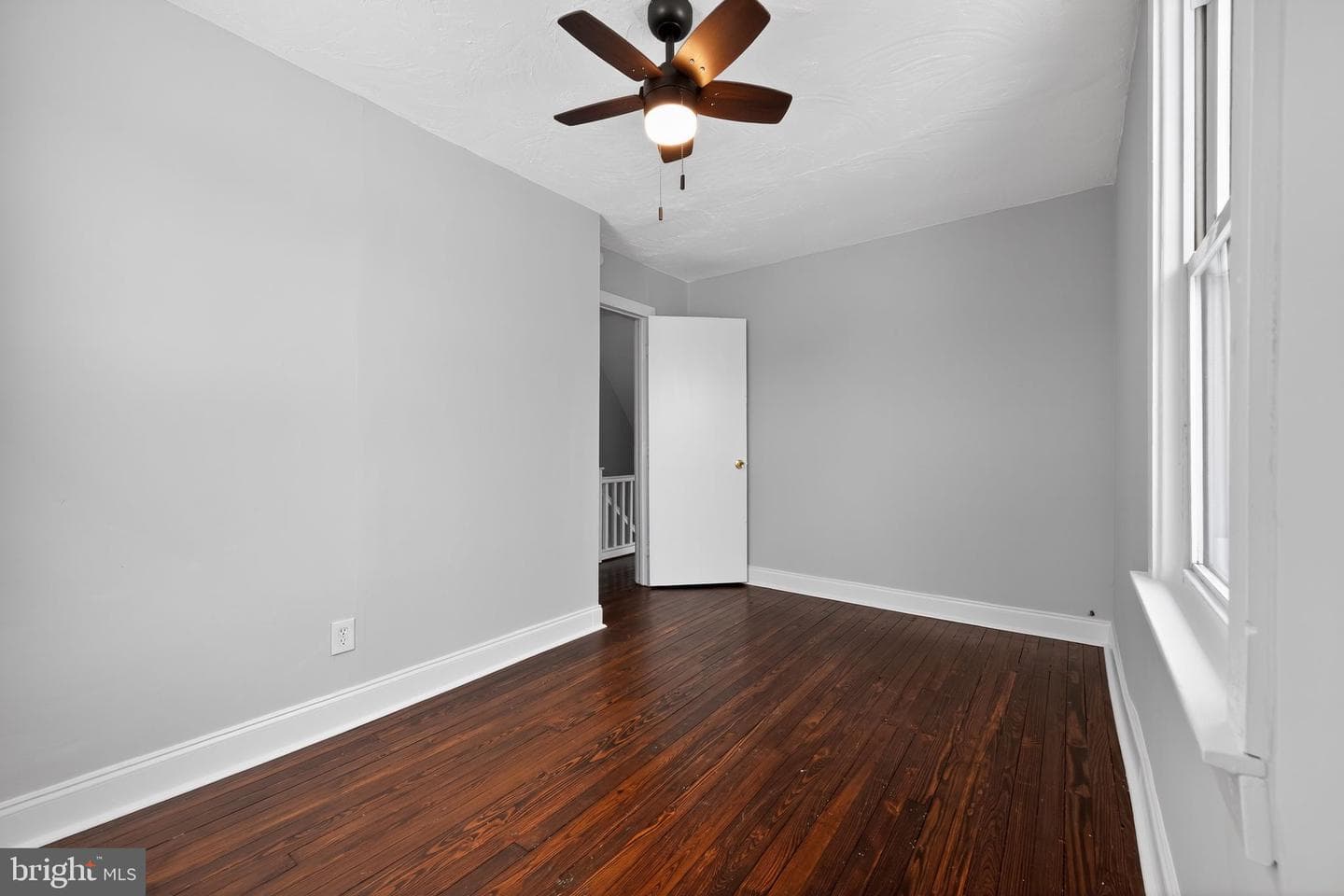 223 Lafayette Avenue photo 9