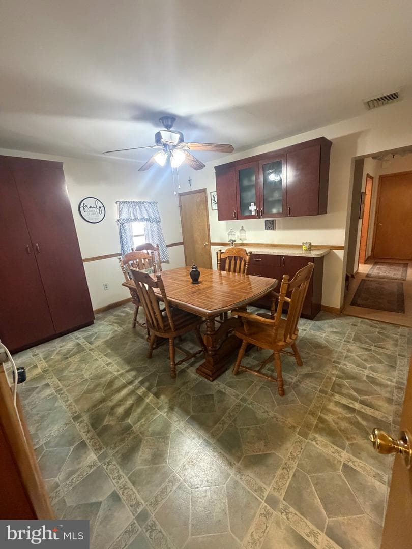 1629 Lincoln Avenue photo 3