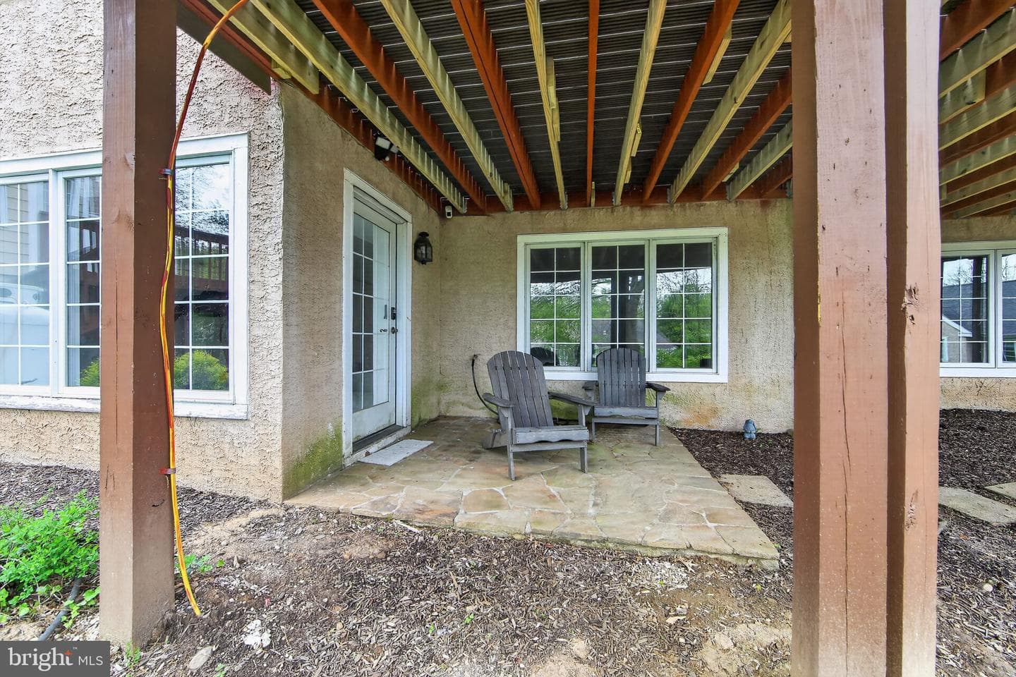 8 Village Circle photo 37