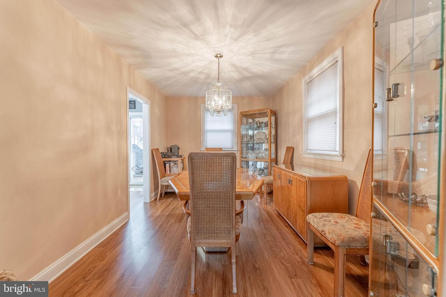 4913 Woodland Avenue photo 13