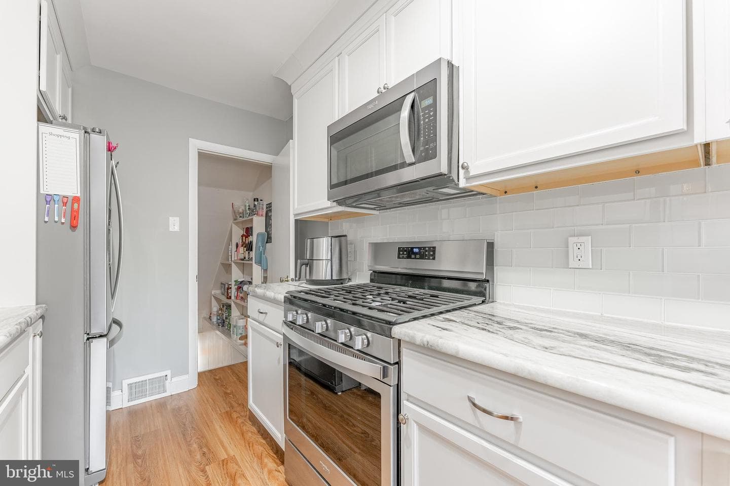 4913 Woodland Avenue photo 18