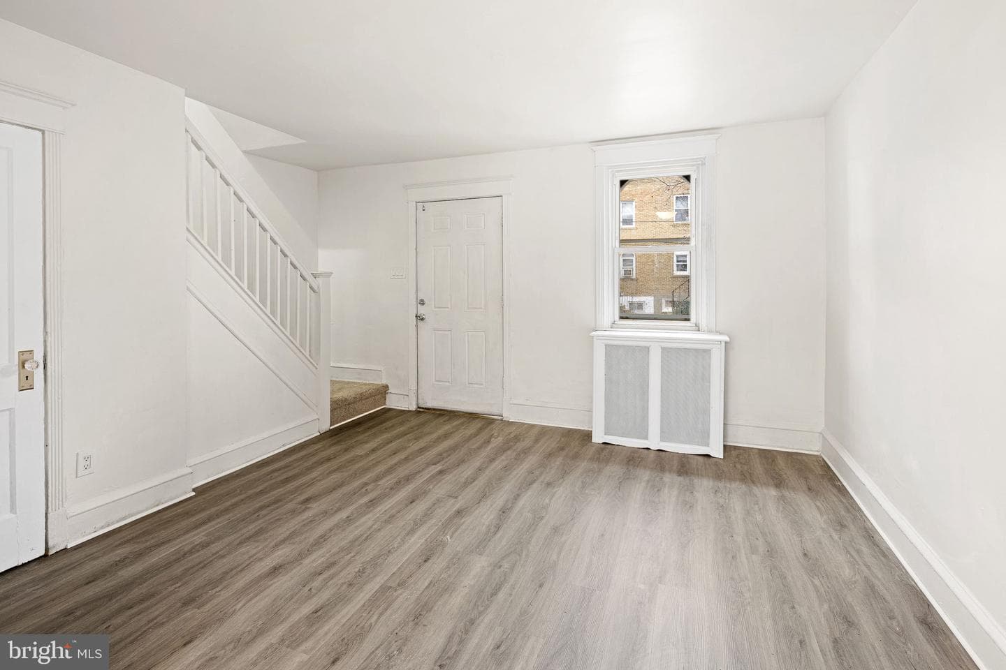 614 Littlecroft Road photo 4