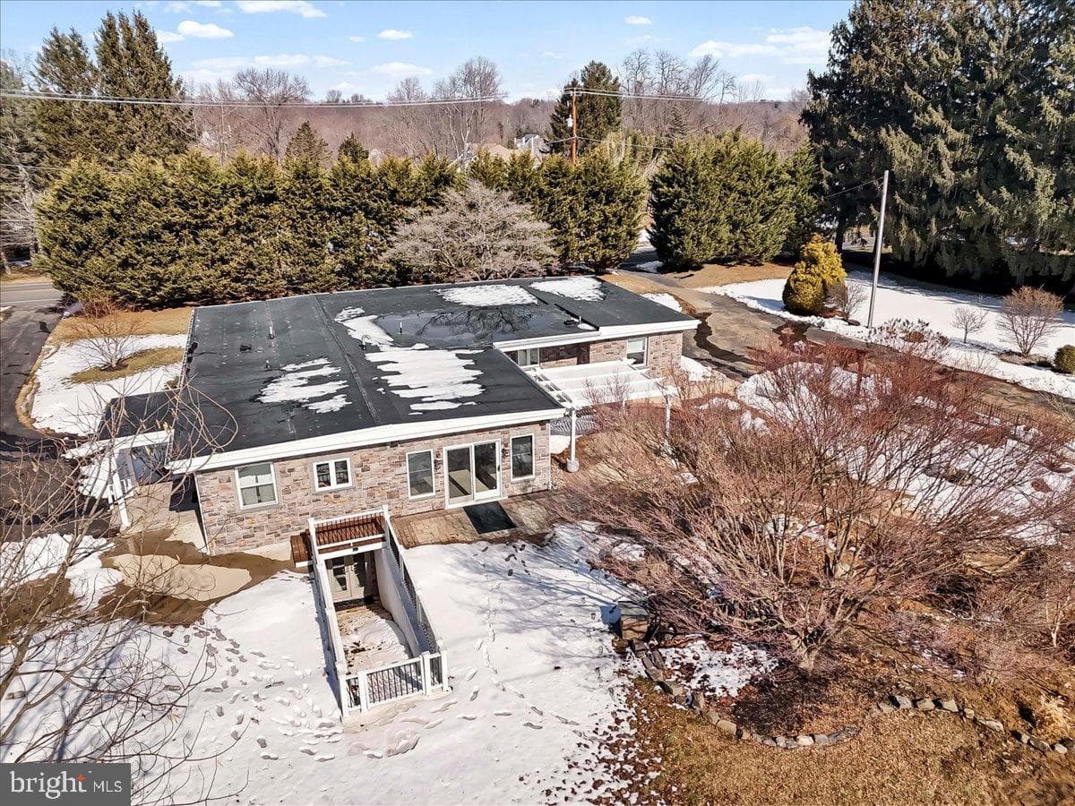 352 Concord Road photo 6