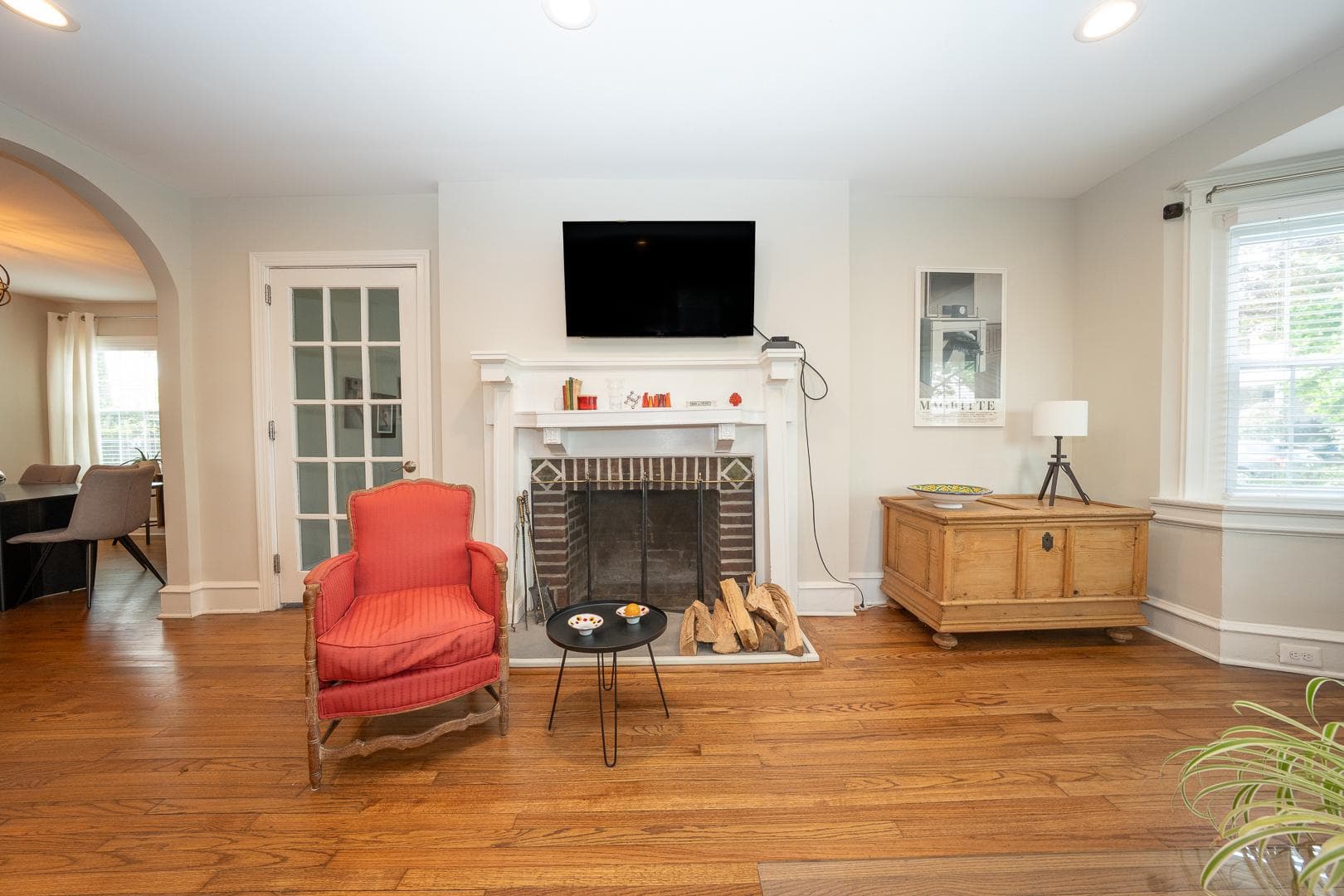 3734 Taylor Avenue photo 6