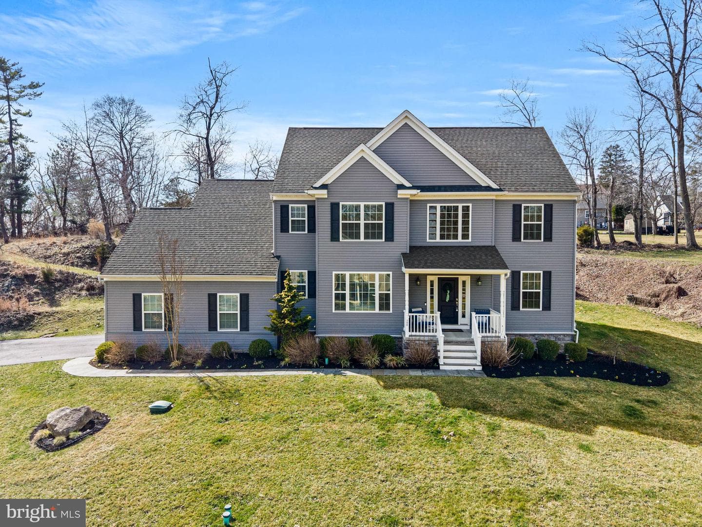 298 Oak Avenue photo 1