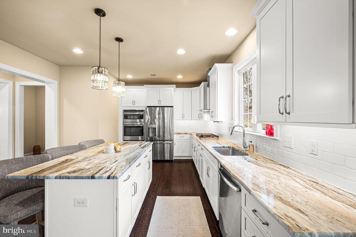 298 Oak Avenue photo 19