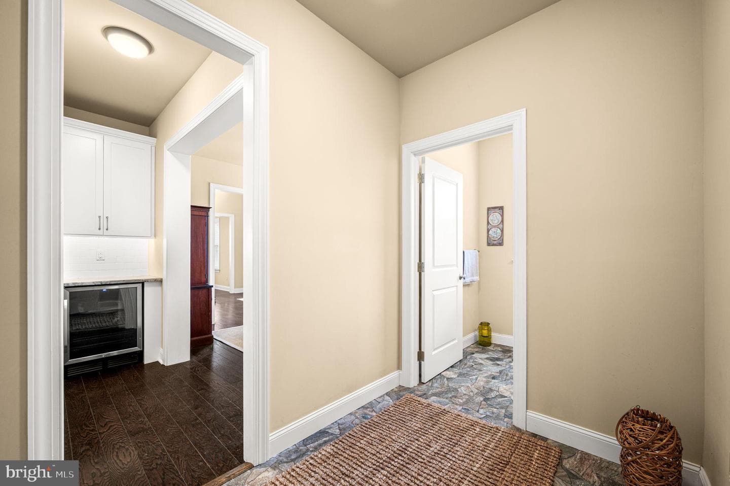 298 Oak Avenue photo 26