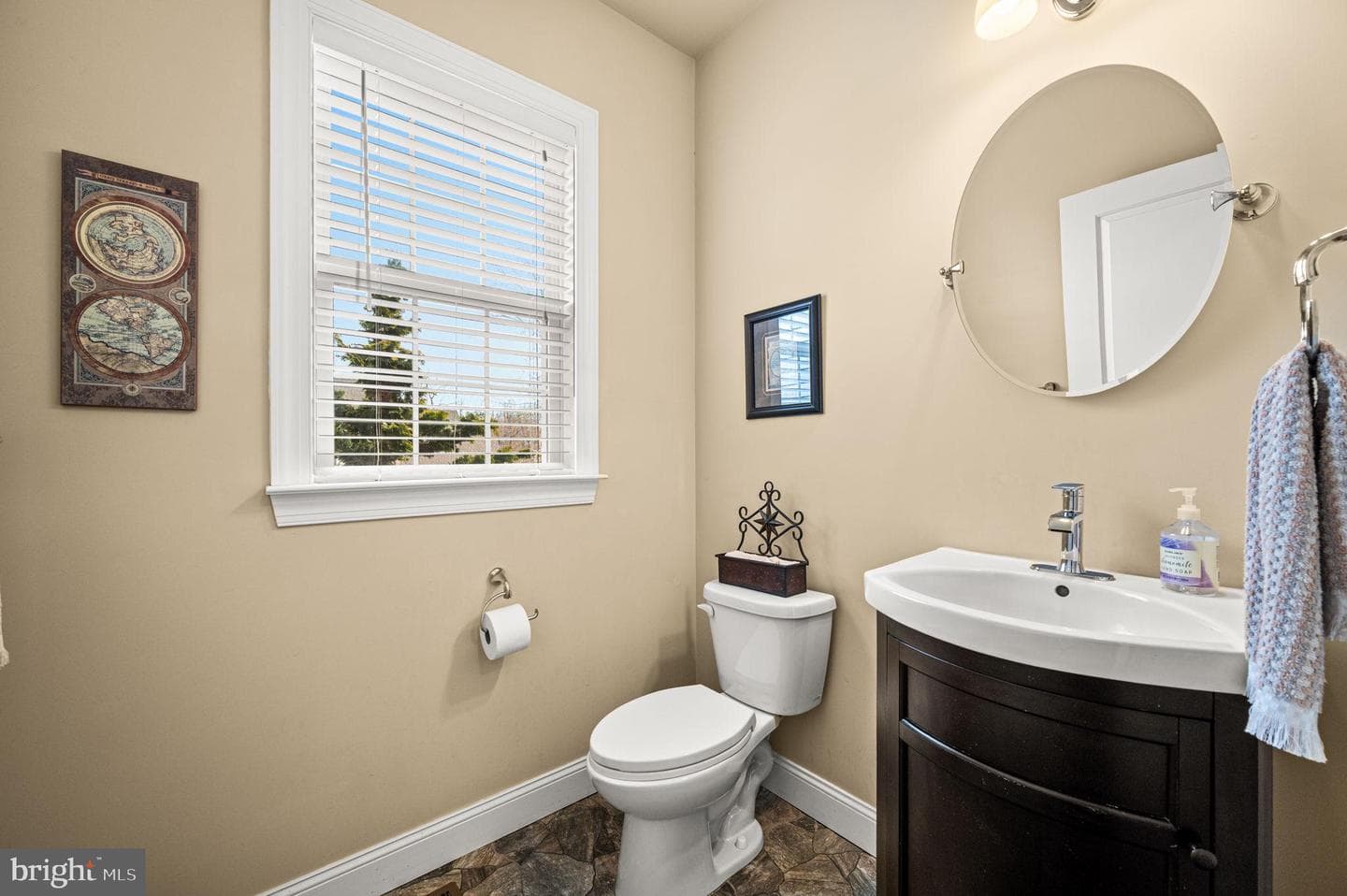 298 Oak Avenue photo 27