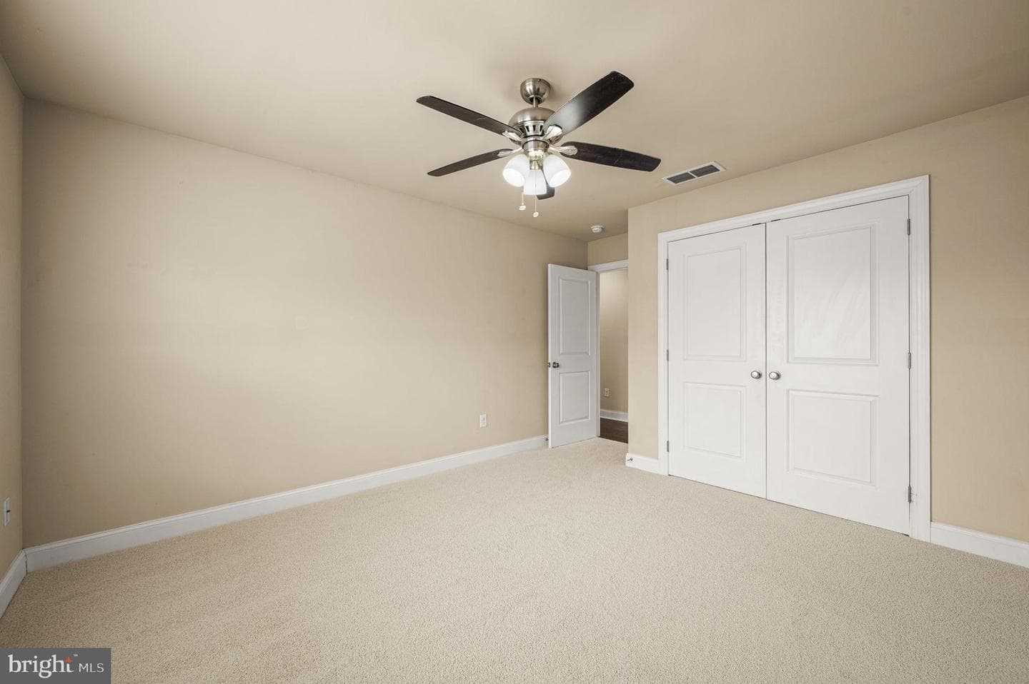 298 Oak Avenue photo 38