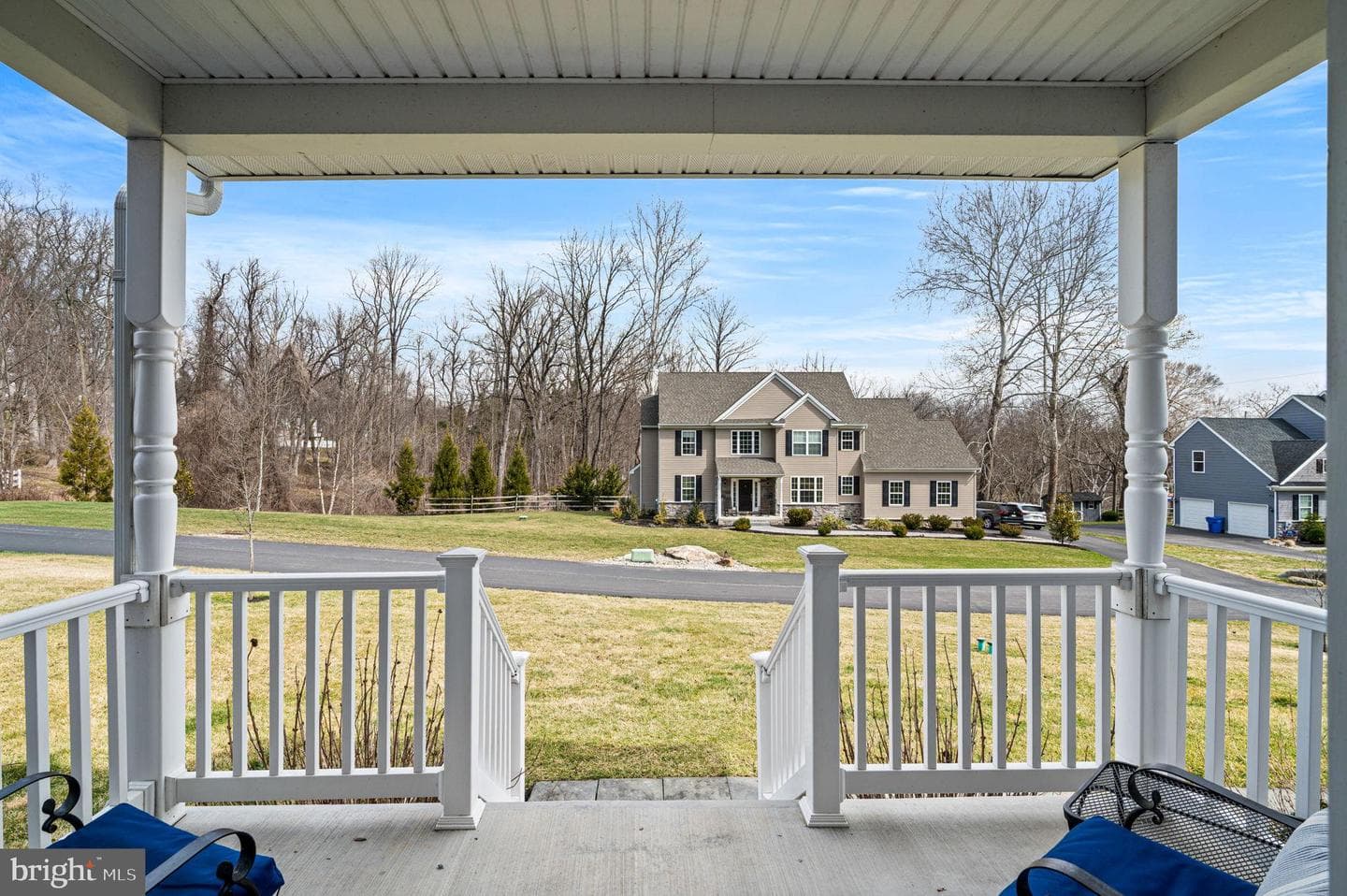 298 Oak Avenue photo 5