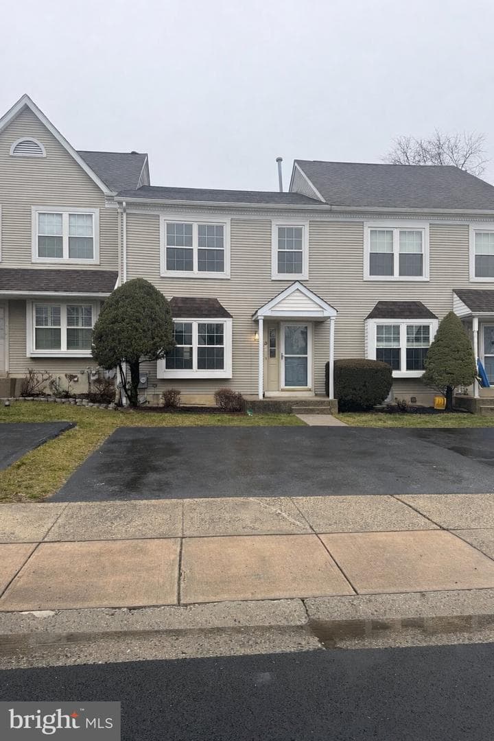 3 Victoria Drive