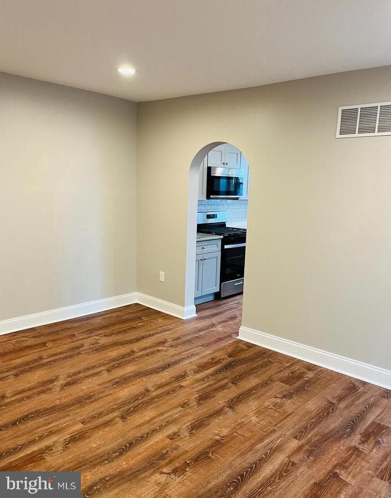 424 N Springfield Road photo 11