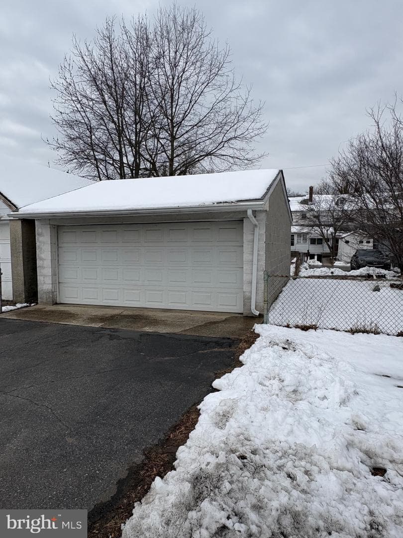 612 Saude Avenue photo 11