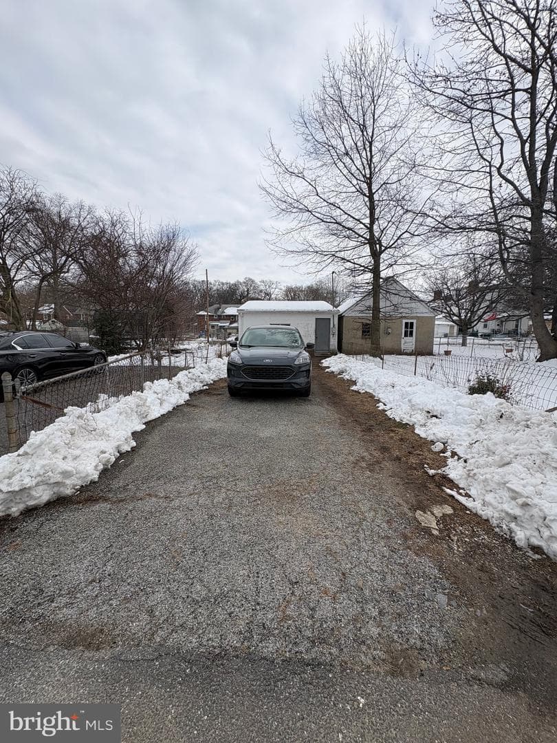 612 Saude Avenue photo 15