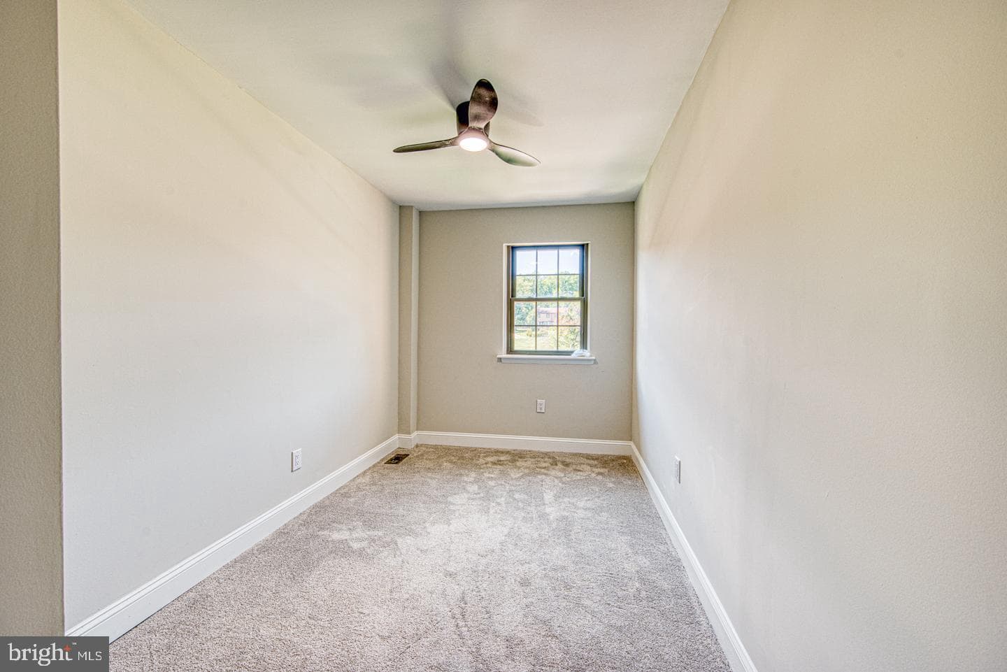 239 Bishop Drive photo 16