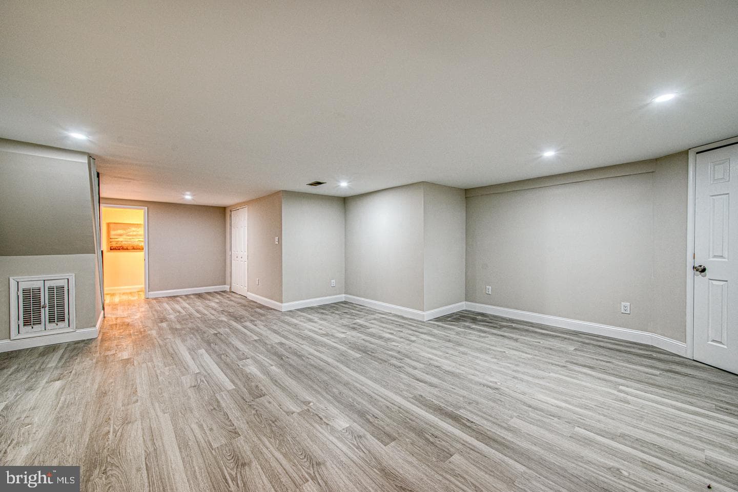 239 Bishop Drive photo 19