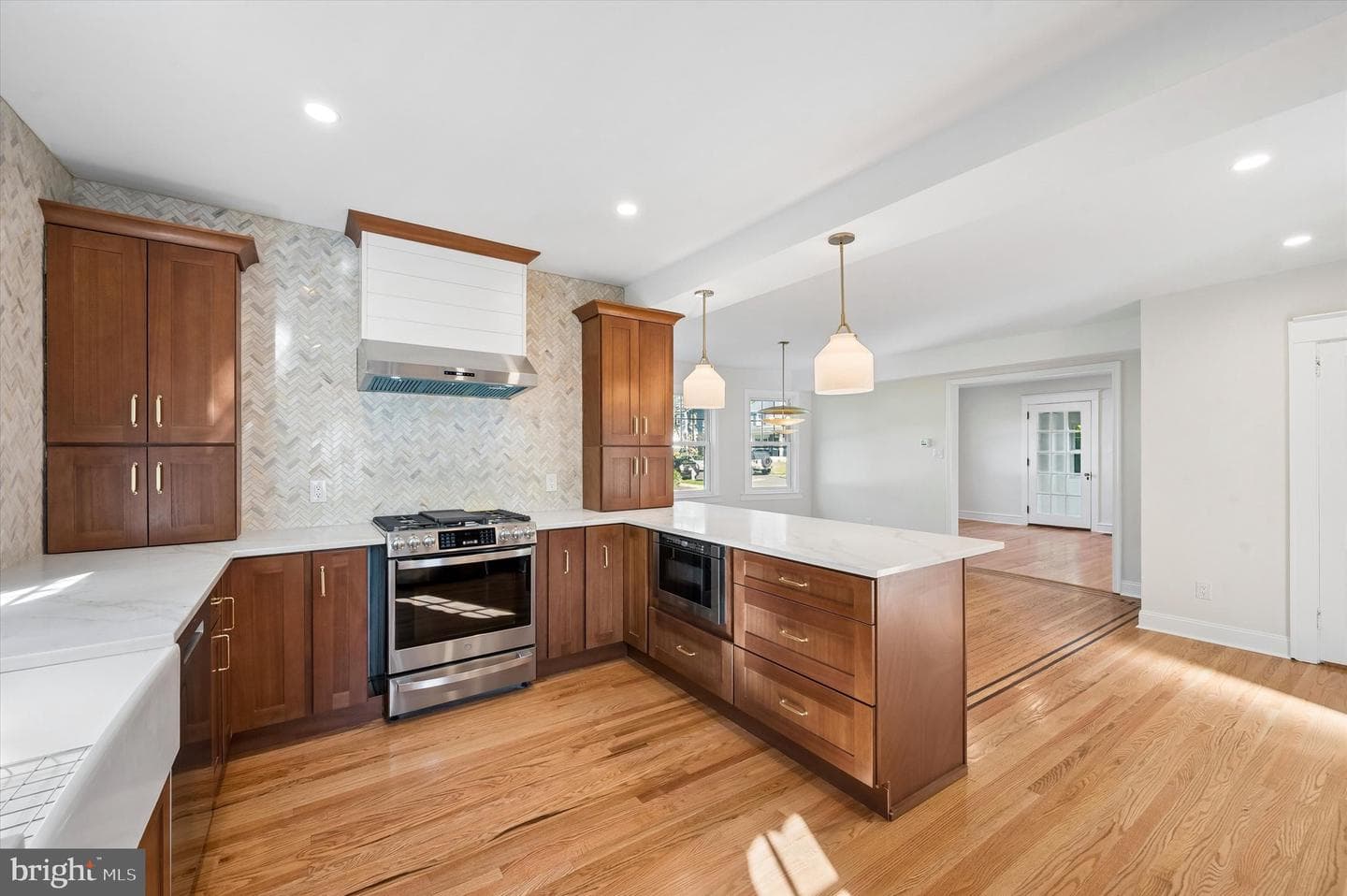 100 Yale Road photo 14