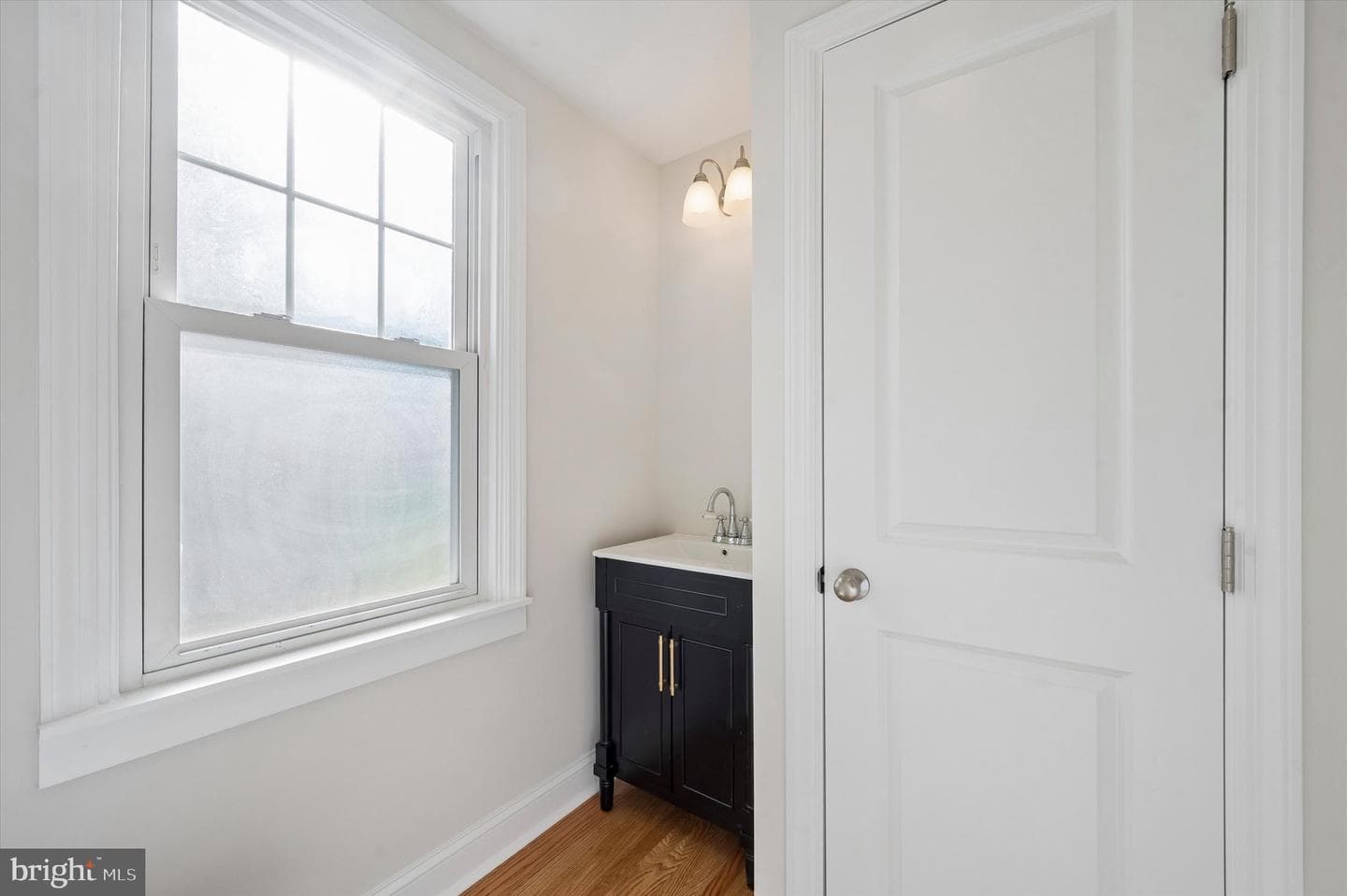 100 Yale Road photo 17