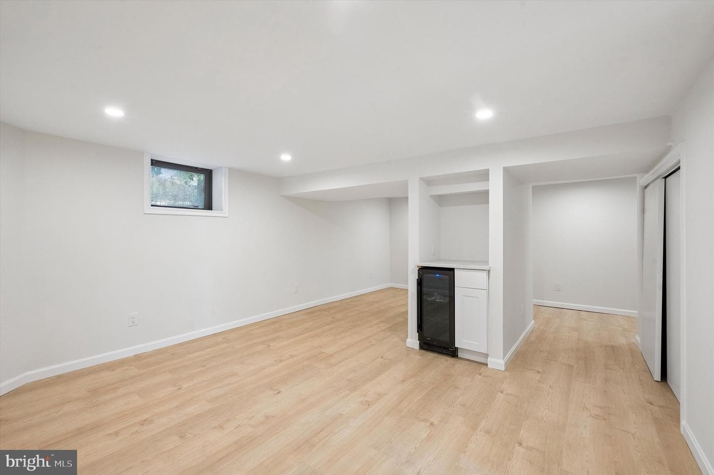 100 Yale Road photo 30