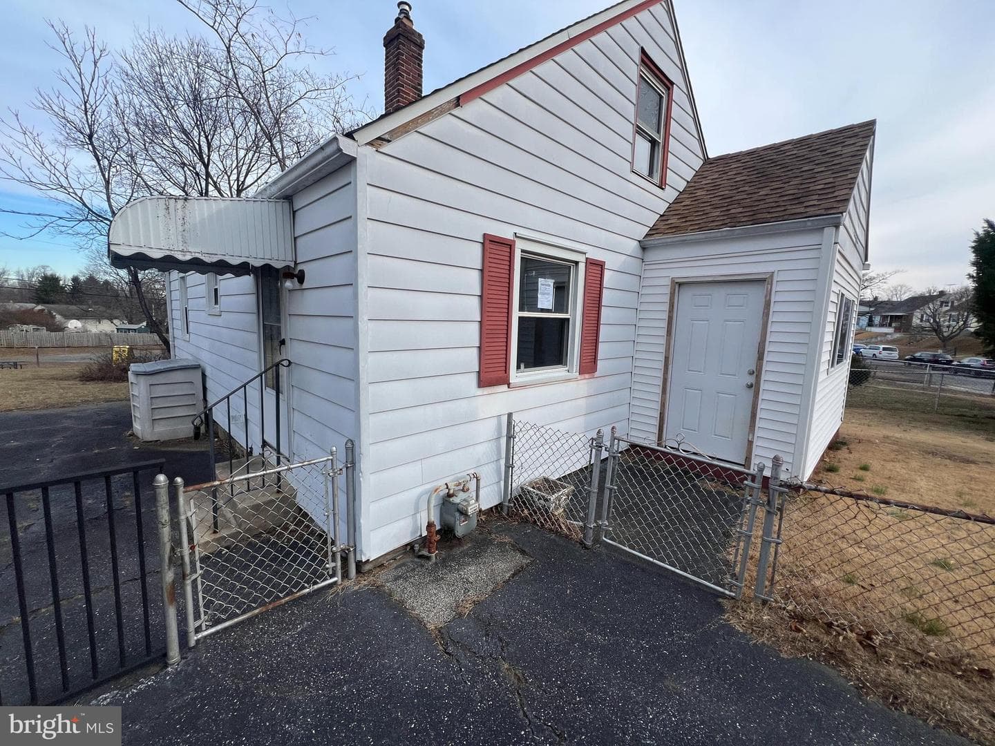 53 Seward Lane photo 2