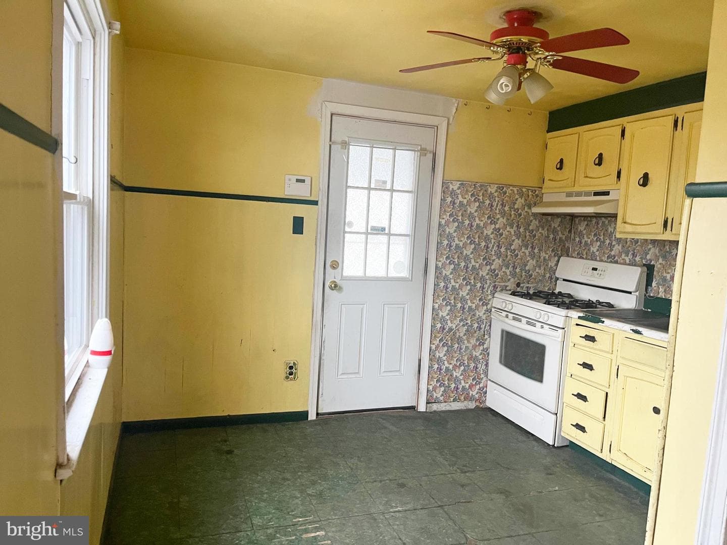 53 Seward Lane photo 6