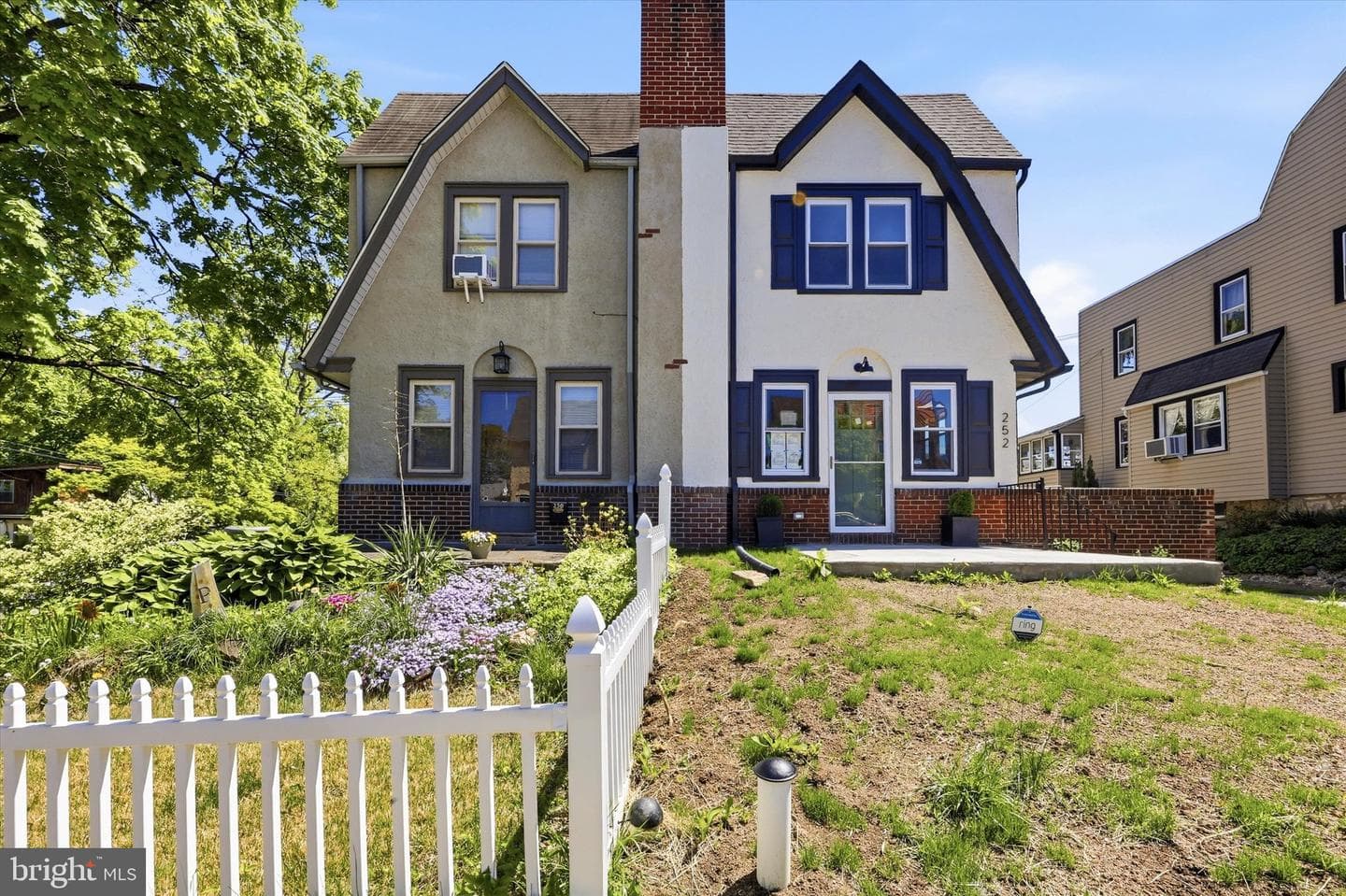 252 W Greenwood Avenue photo 2