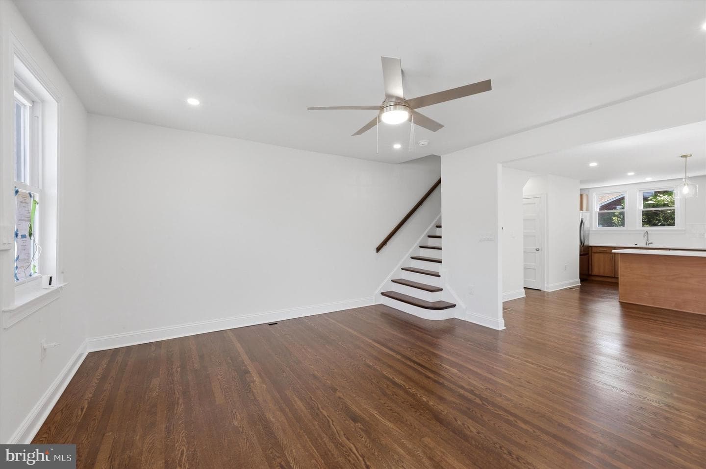 252 W Greenwood Avenue photo 5