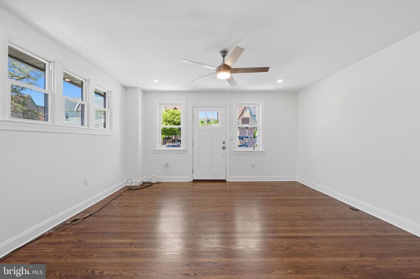 252 W Greenwood Avenue photo 6