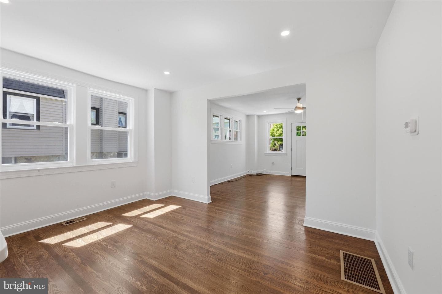 252 W Greenwood Avenue photo 9