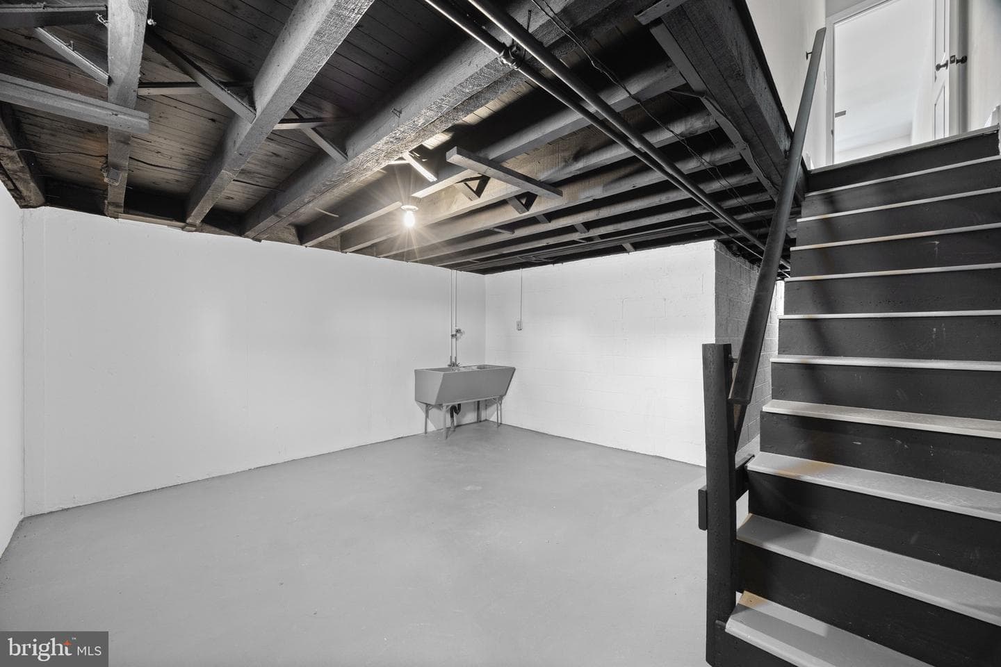 84 Chester Avenue photo 12