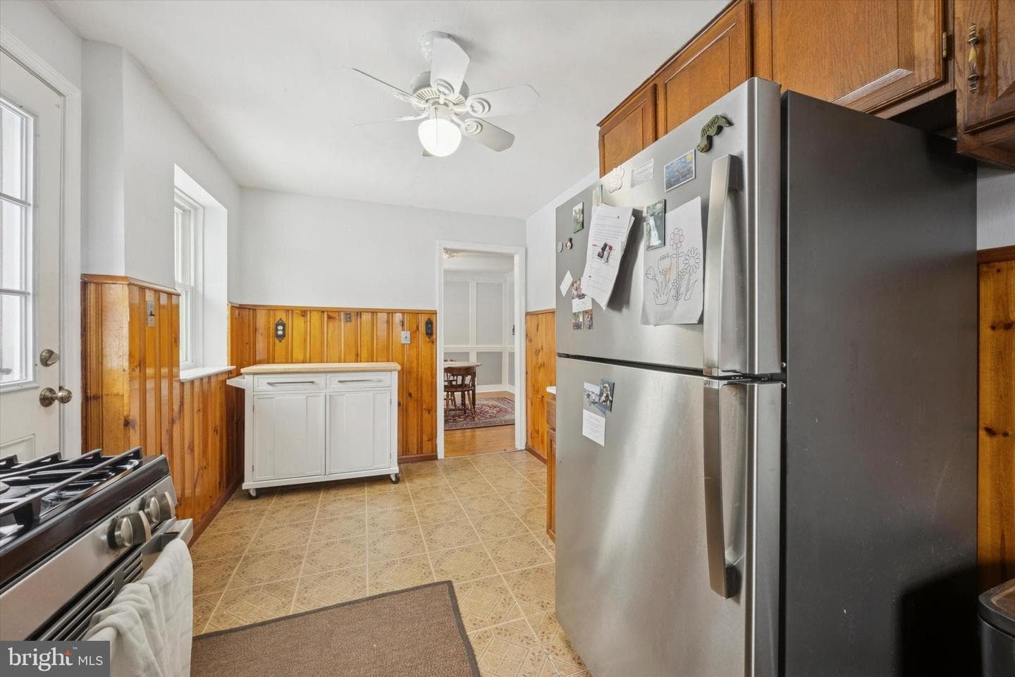 933 Greenbriar Lane photo 6