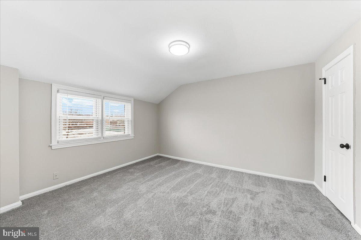 663 Clymer Lane photo 9