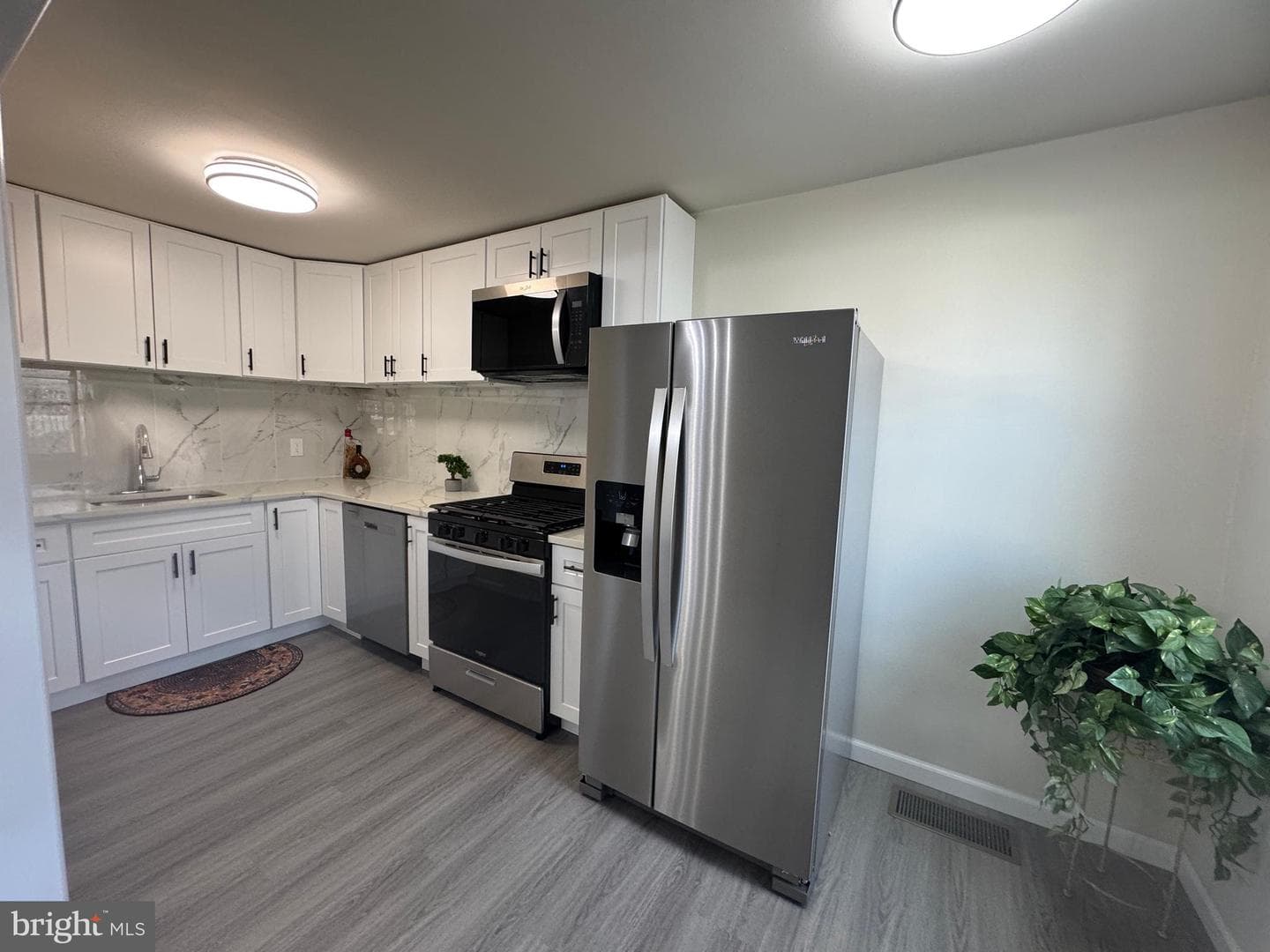 2098 Kent Road photo 12