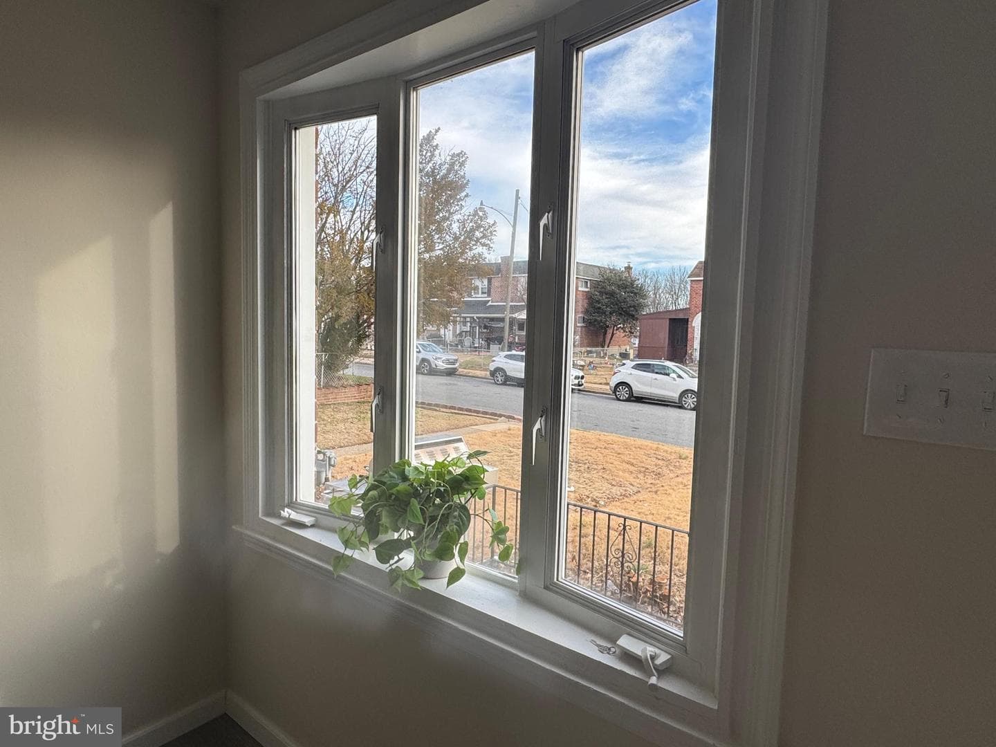 2098 Kent Road photo 3