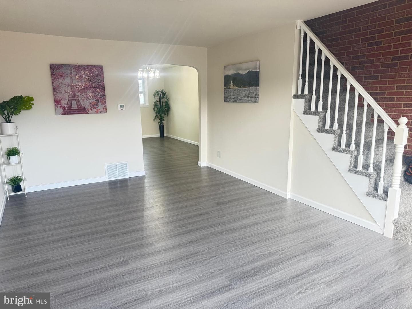 2098 Kent Road photo 5