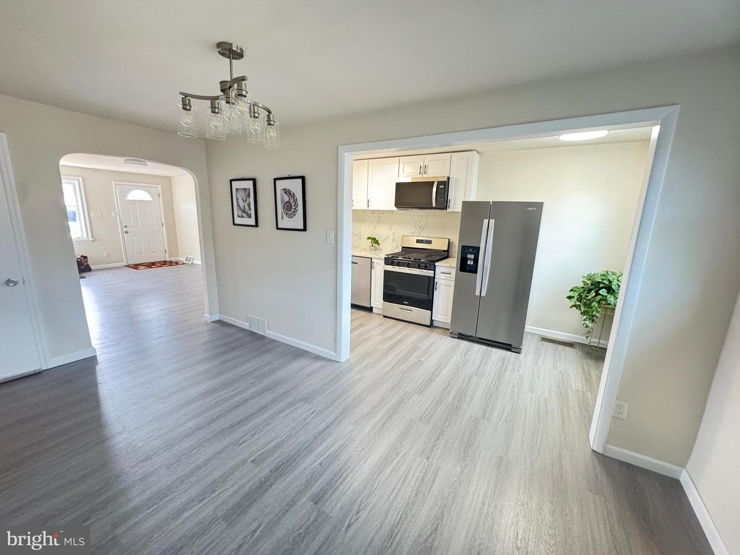 2098 Kent Road photo 9