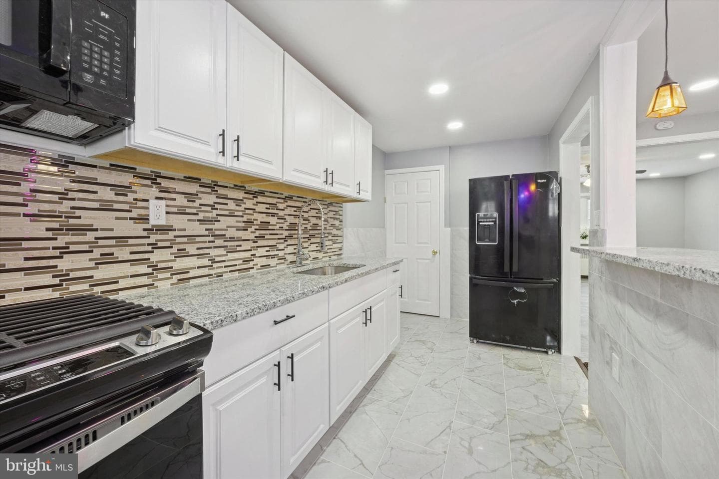 550 Wiltshire Road photo 7