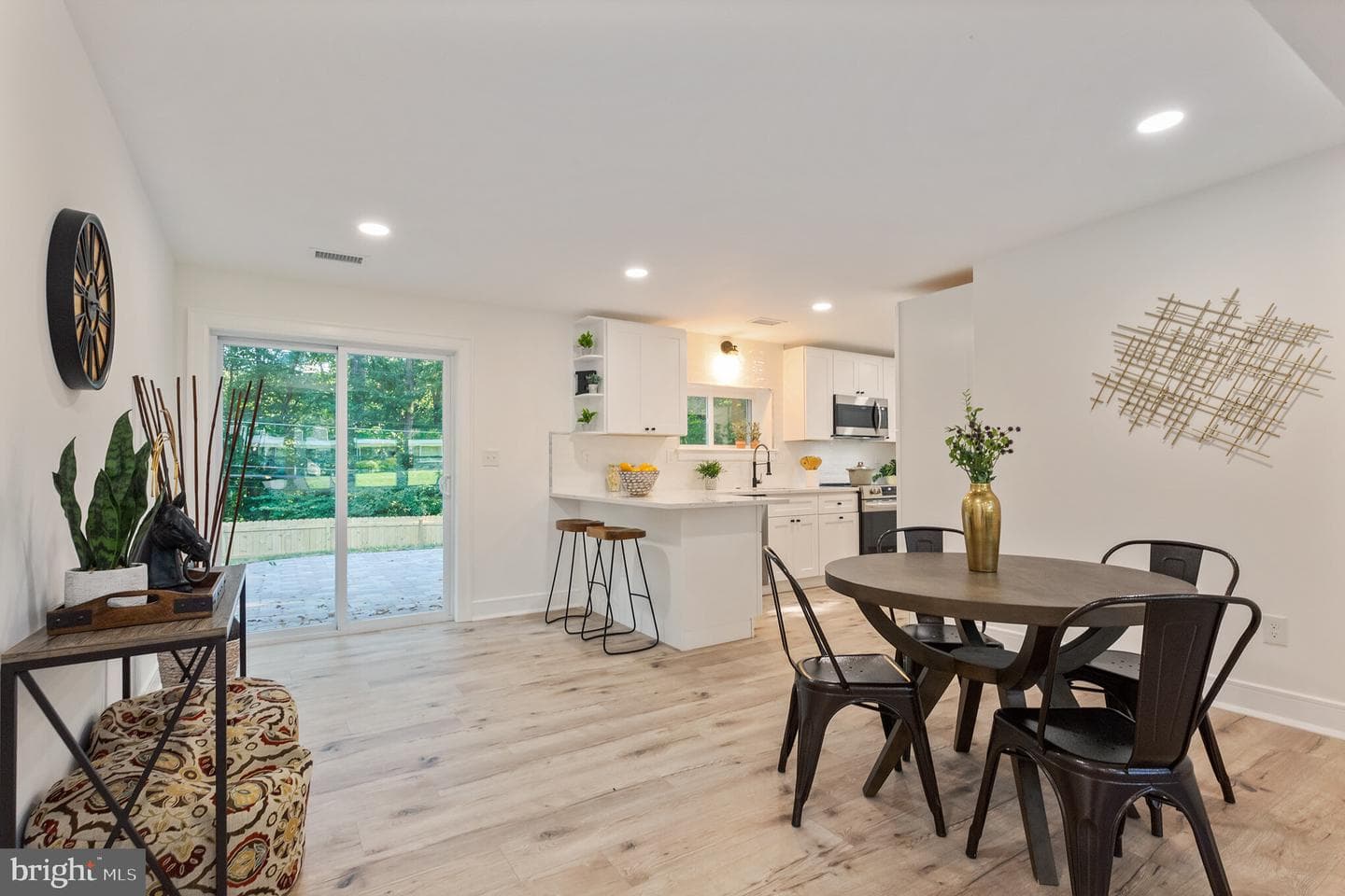2213 Windsor Circle photo 10