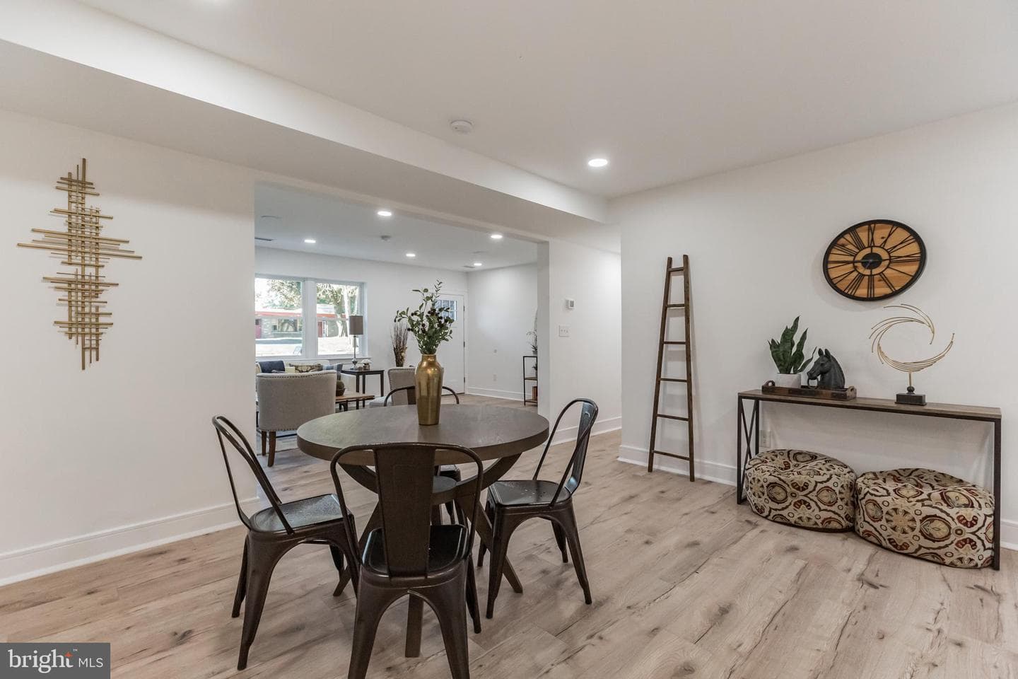 2213 Windsor Circle photo 12