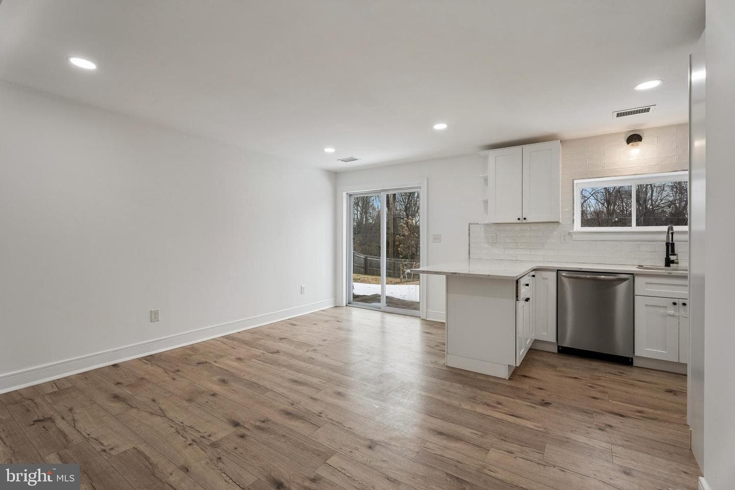 2213 Windsor Circle photo 13