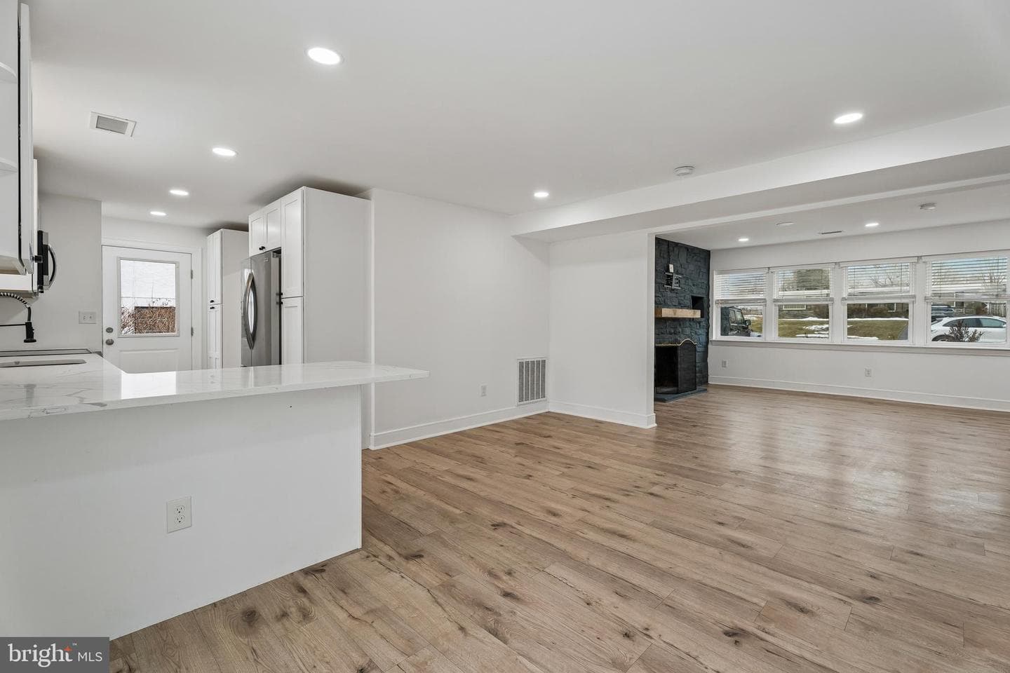 2213 Windsor Circle photo 15