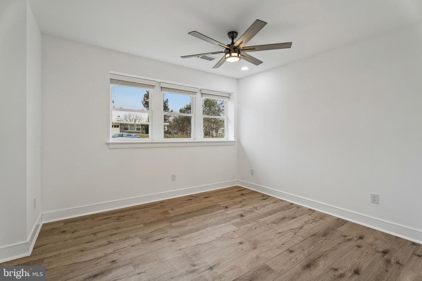 2213 Windsor Circle photo 27