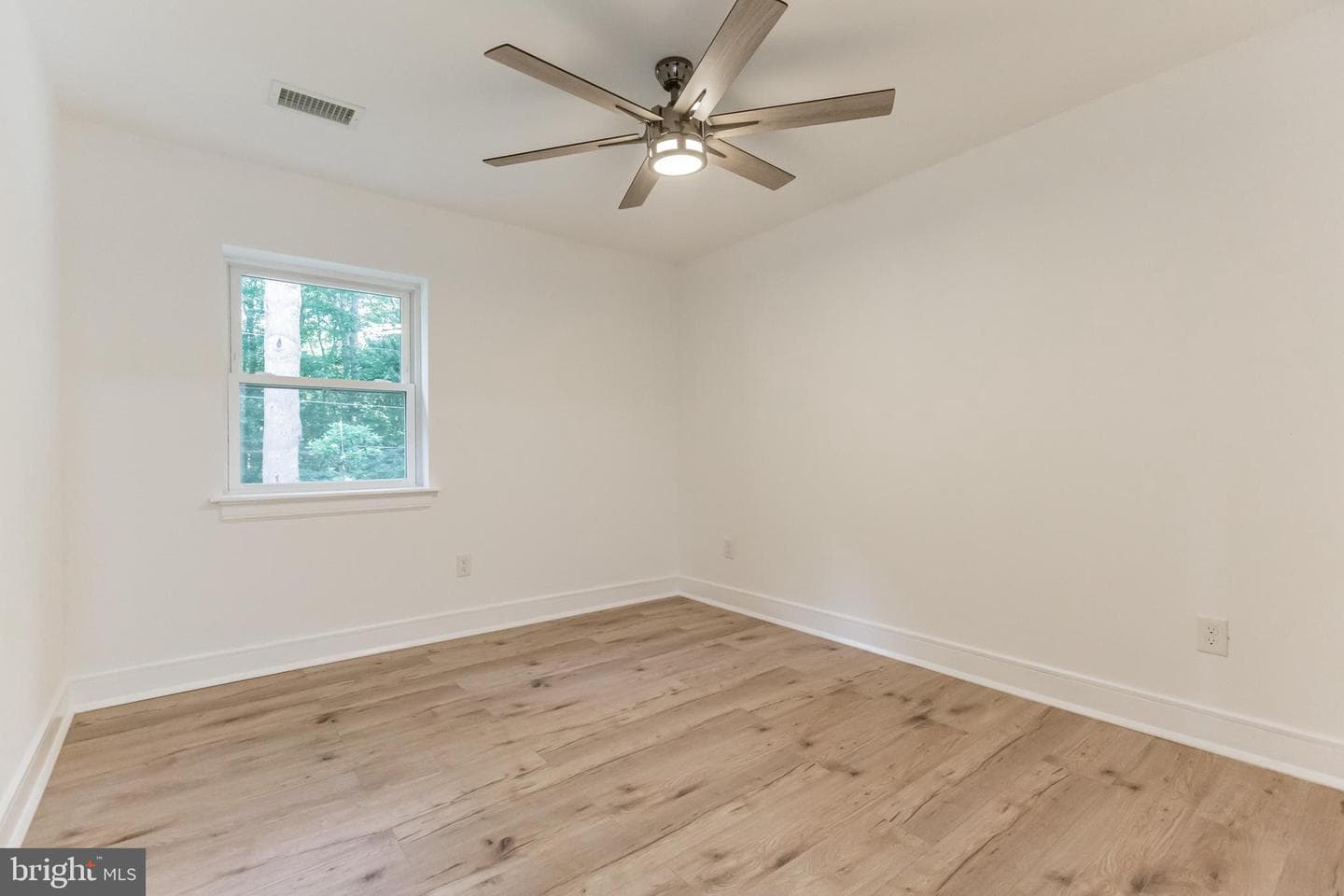 2213 Windsor Circle photo 35