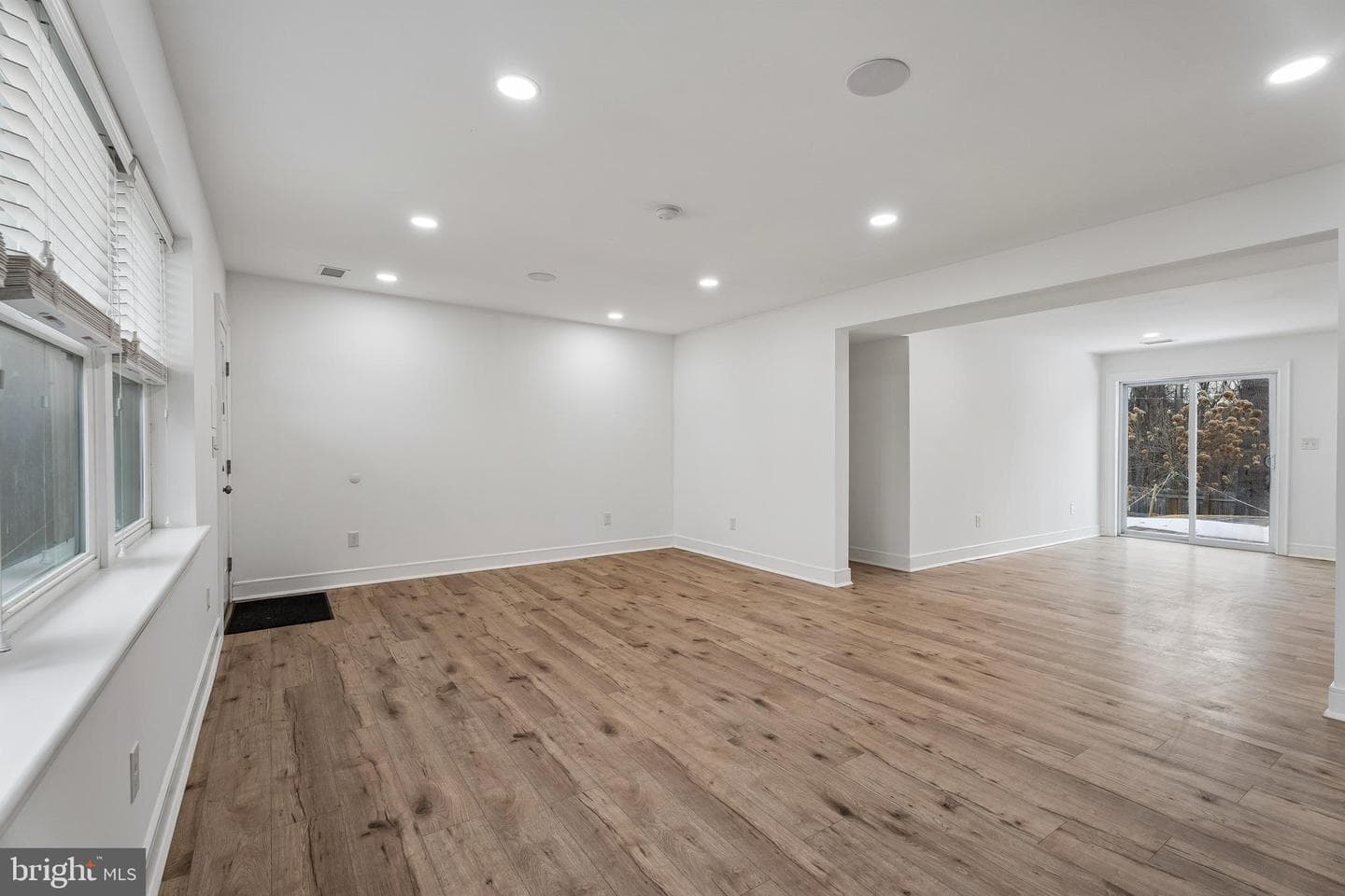2213 Windsor Circle photo 9