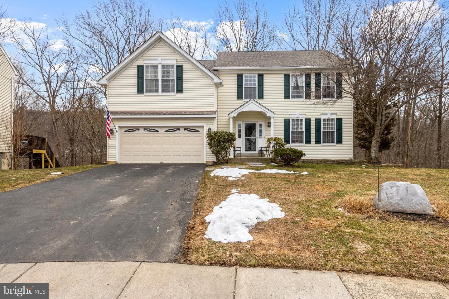 411 Highgrove Lane photo 1
