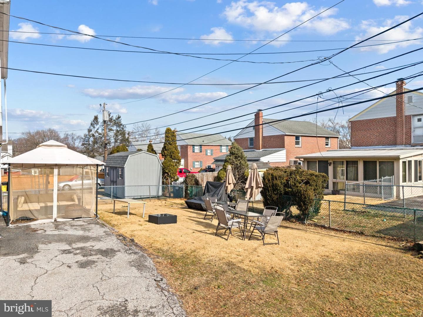409 W Grays Avenue photo 17