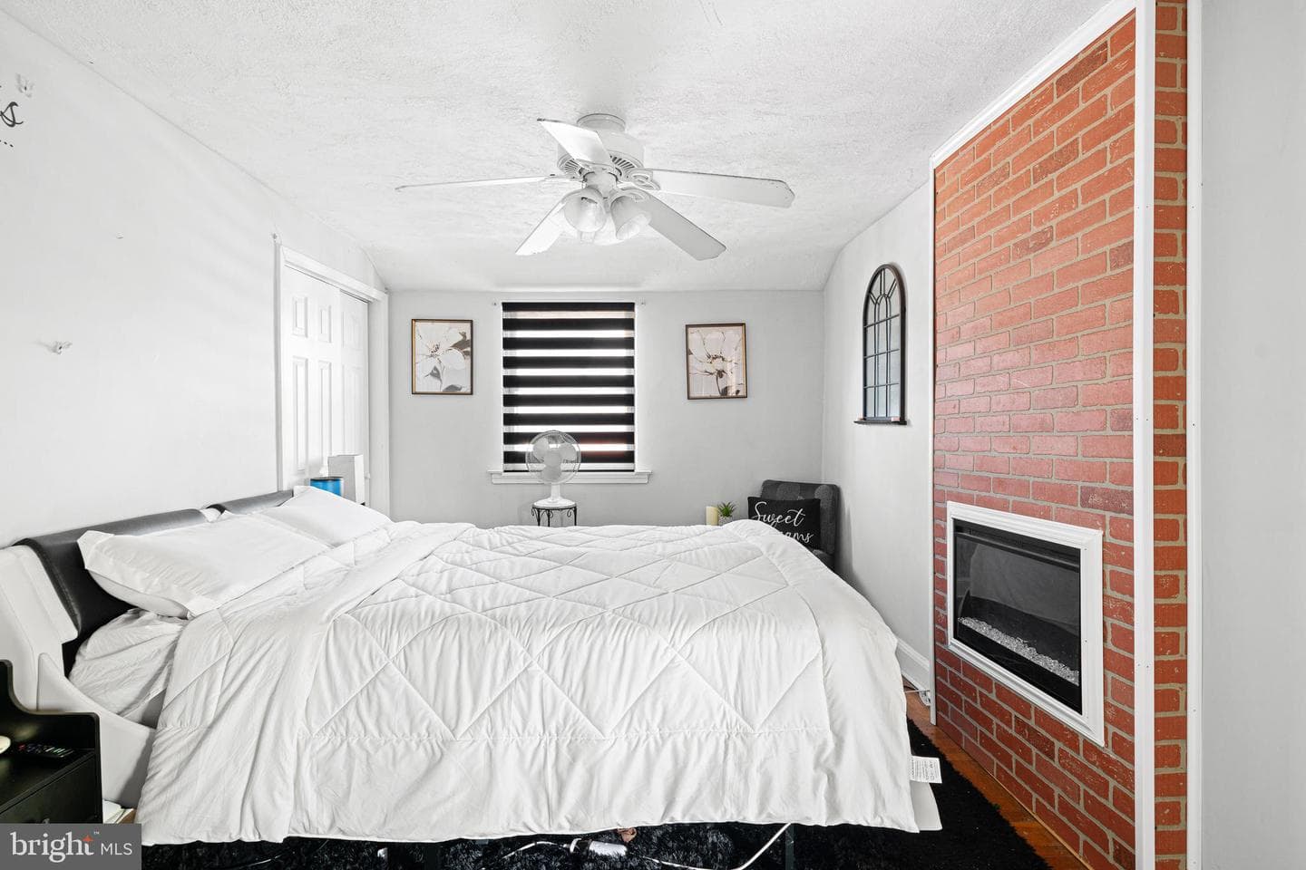 409 W Grays Avenue photo 8